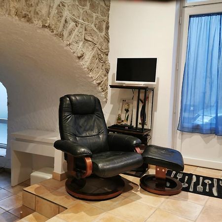 Le Studio Jaujac Luaran gambar